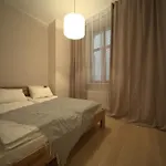 3 Bedroom Apartment In The Old/T