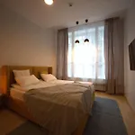 3 Bedroom Apartment In The Old/T
